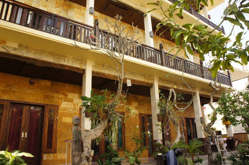 Kubu B'Dauh Homestay Legian Buitenkant foto